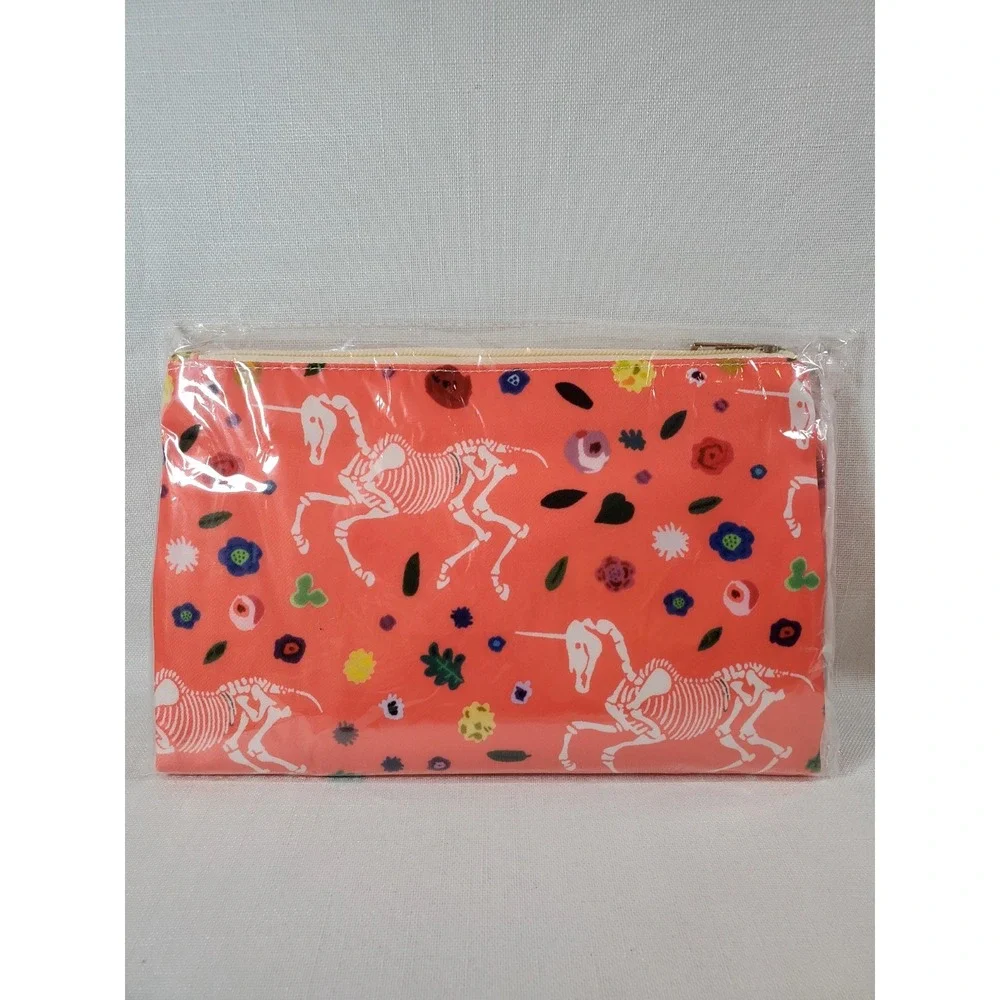 Wanna Be a Dreamer‎ Stationary Series Pink Bones Padded Book Sleeve Protector
